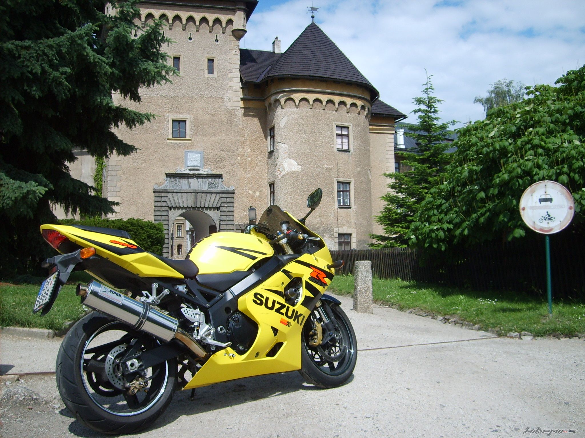 Photo 1322639