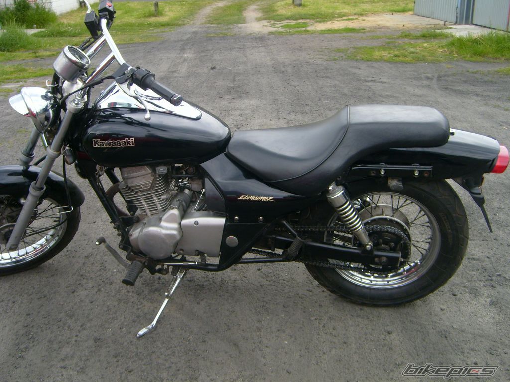 Photo 1322680