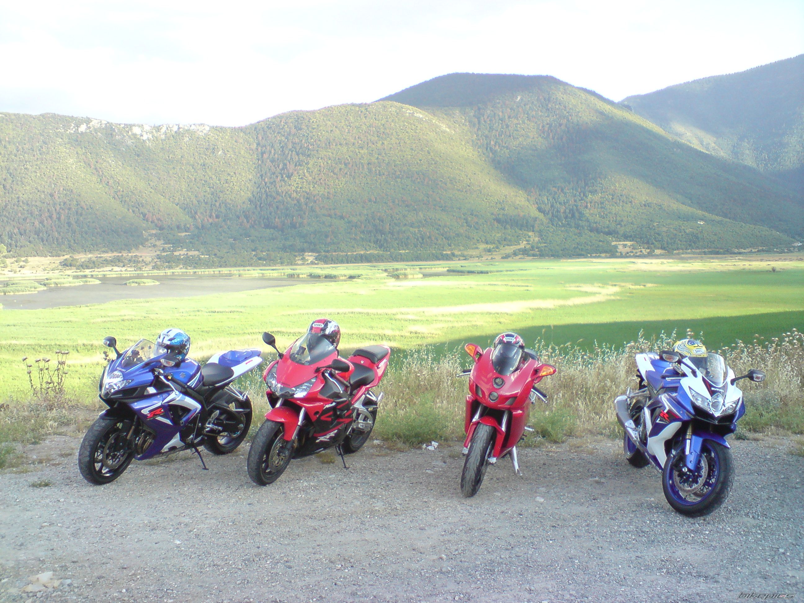 Photo 1322773