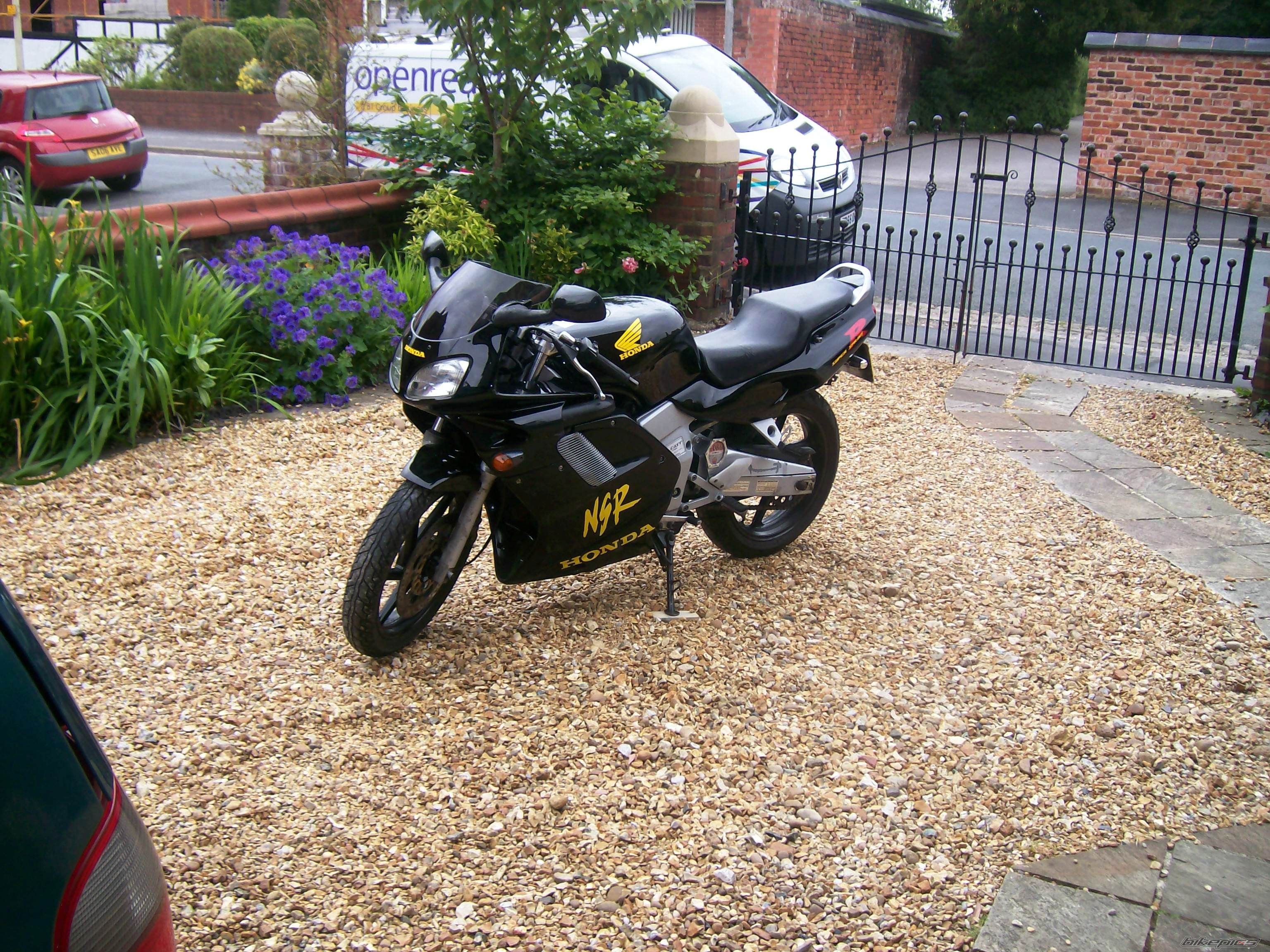 Photo 1323615