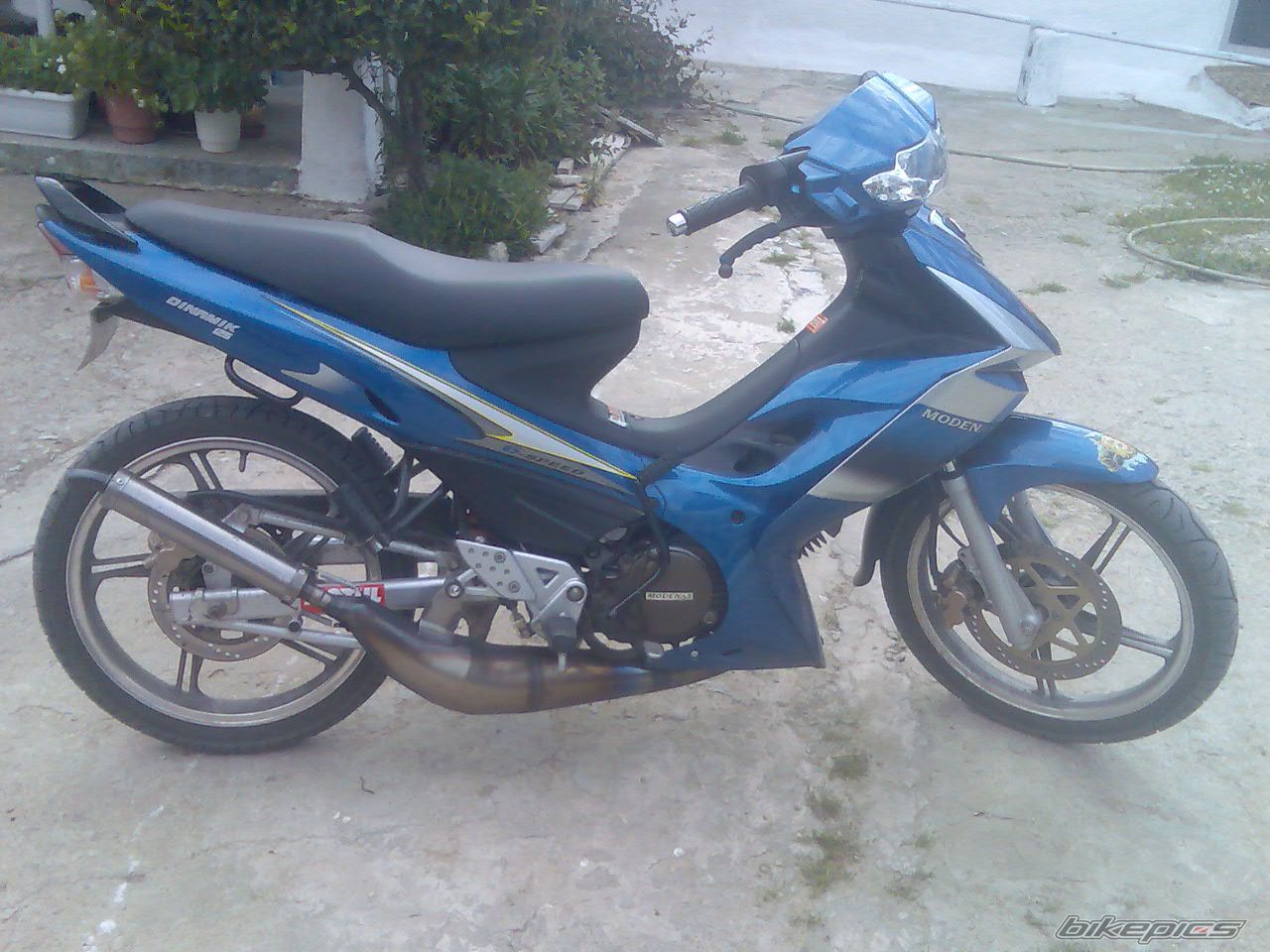 Photo 1323664