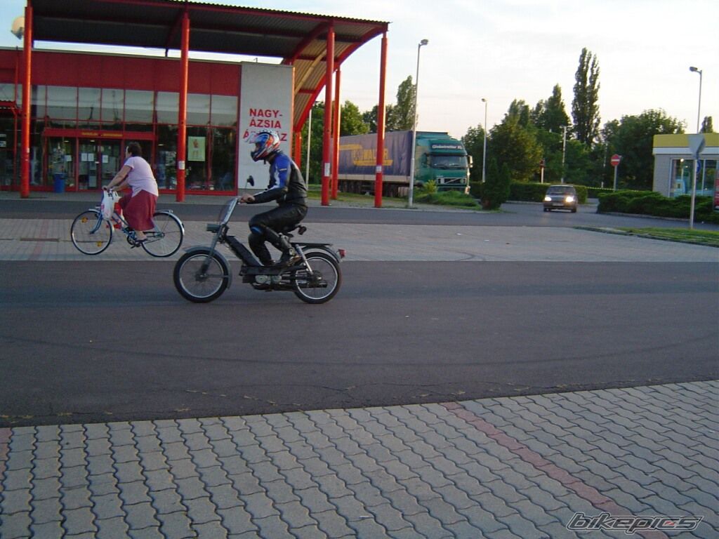 Photo 1324025