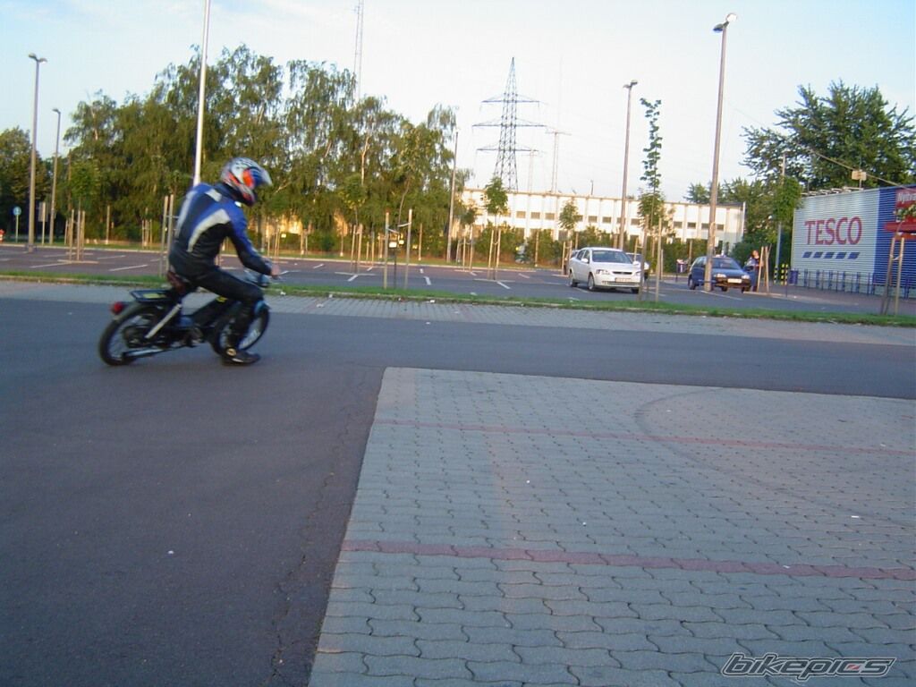 Photo 1324038