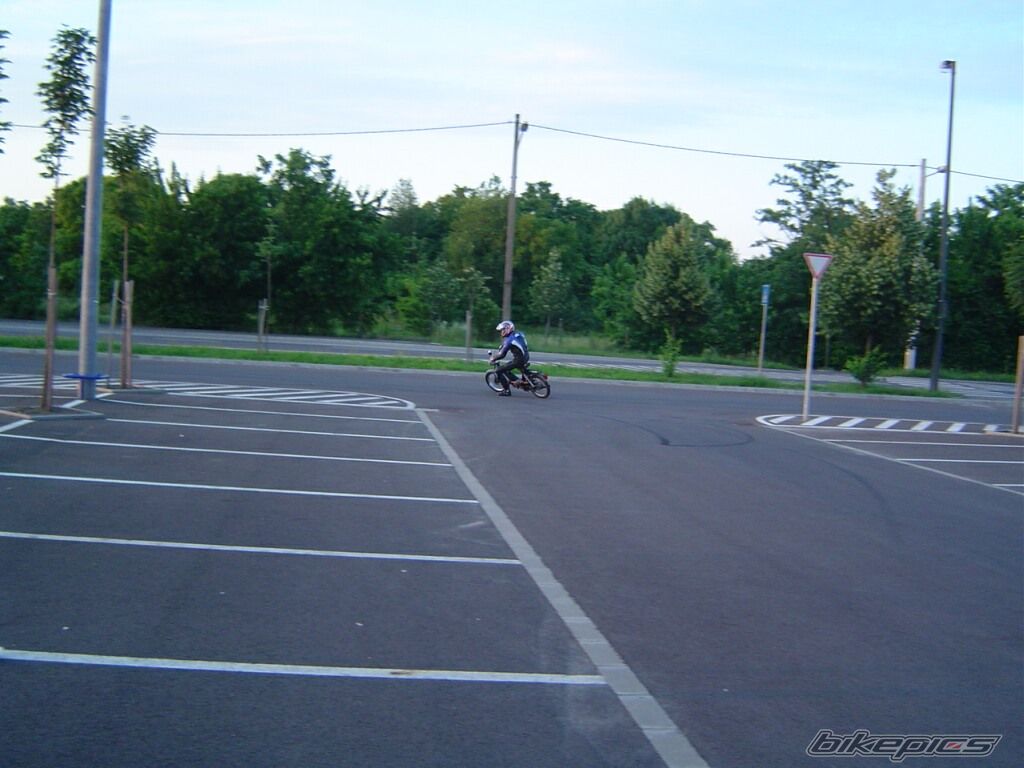 Photo 1324042
