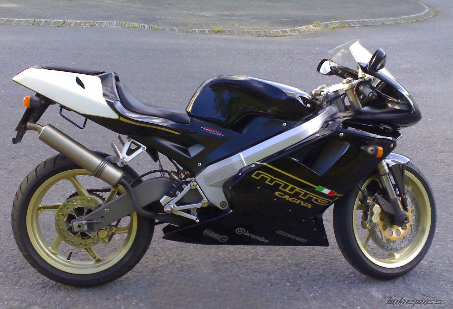 Bike Photo 1324090