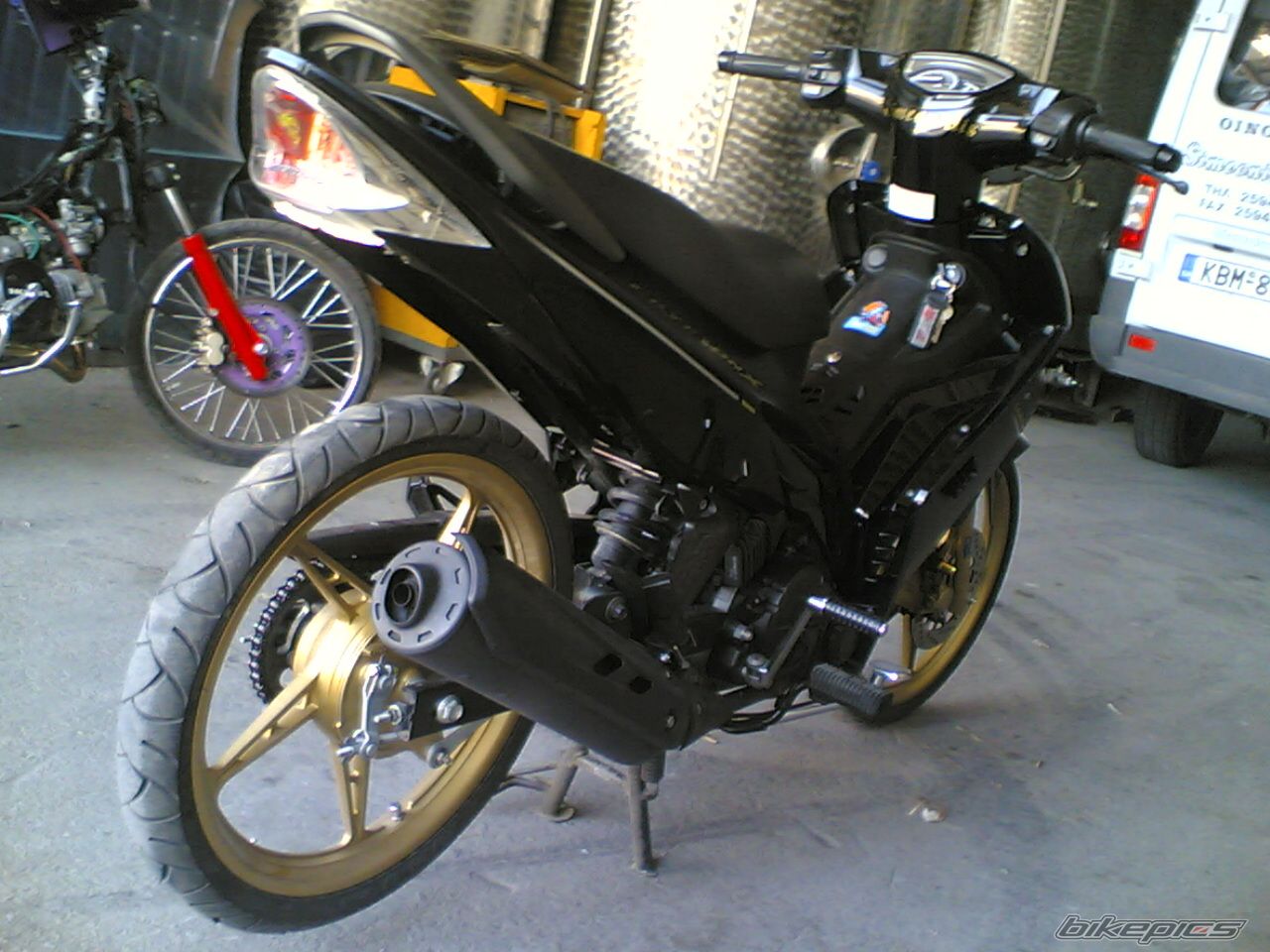 Photo 1324408