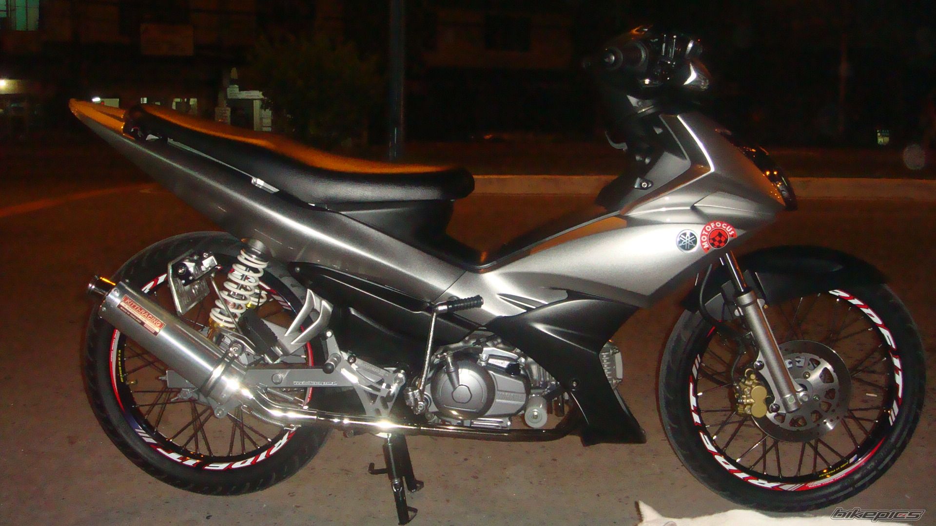 Photo 1324432