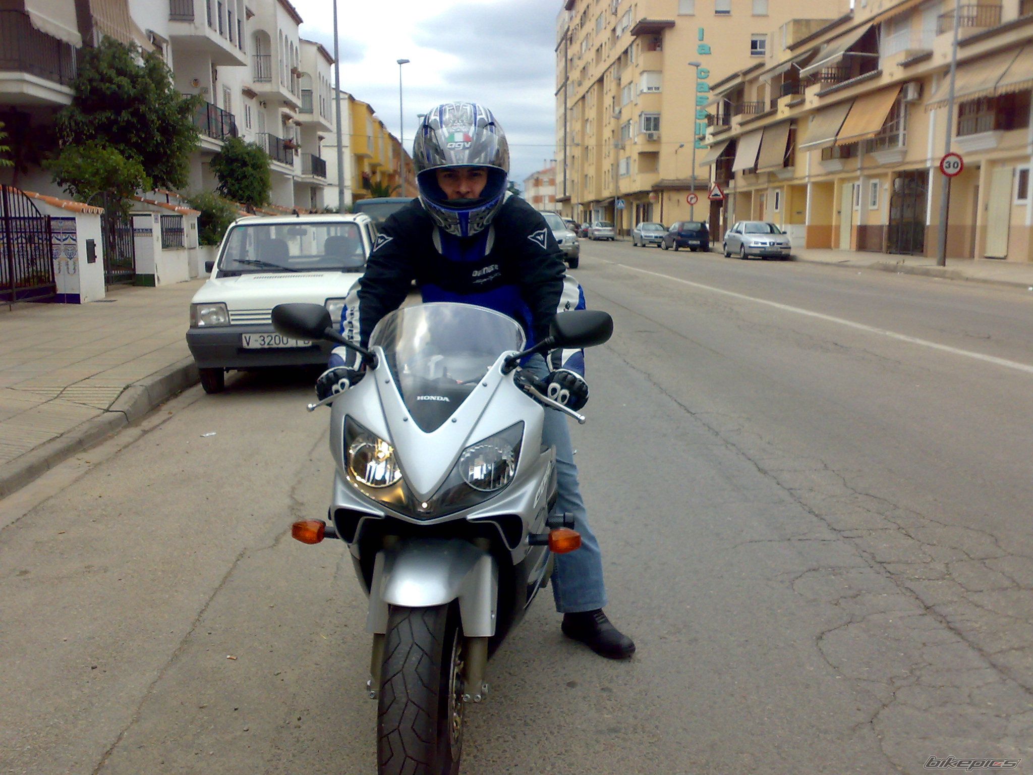 Photo 1324687