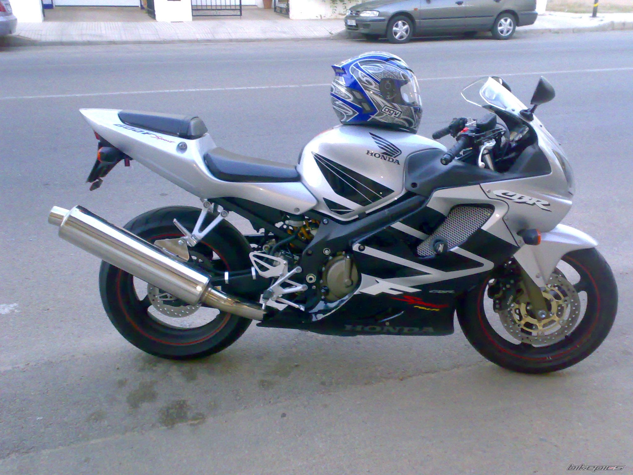 Photo 1324700
