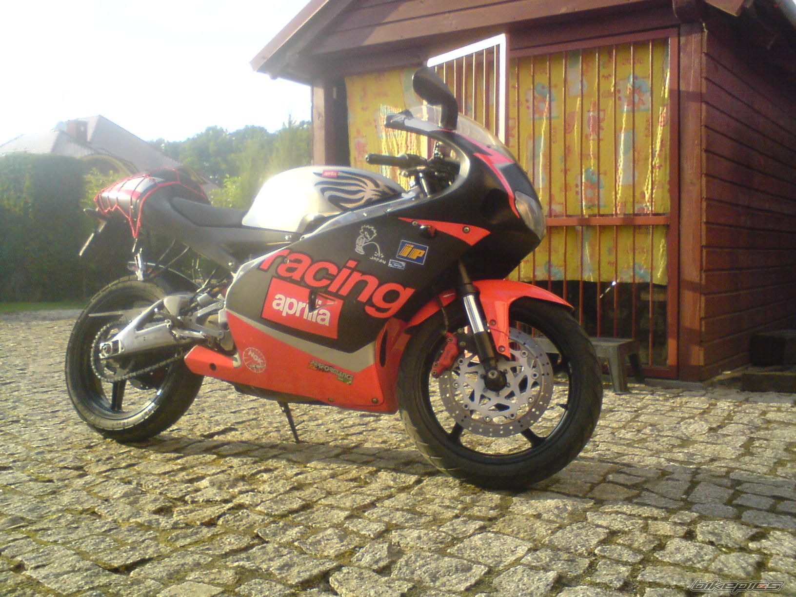 Photo 1324773