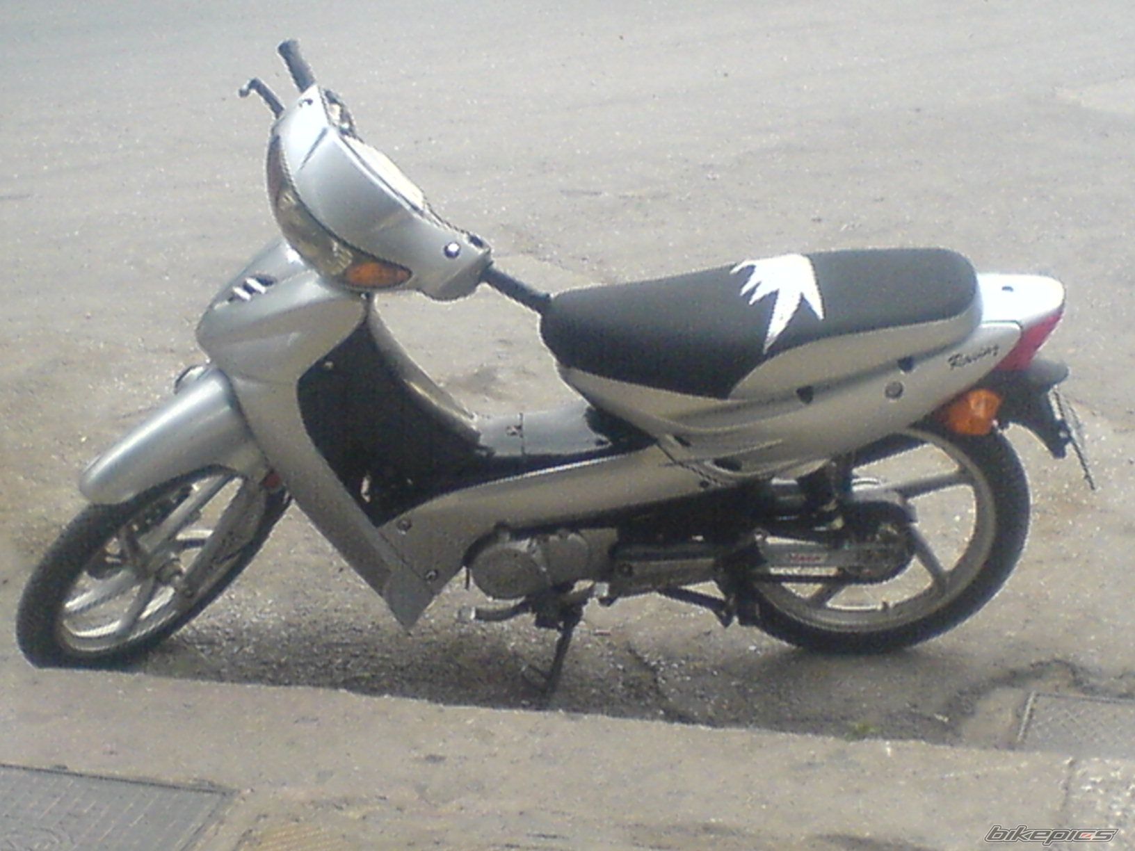 Photo 1324962