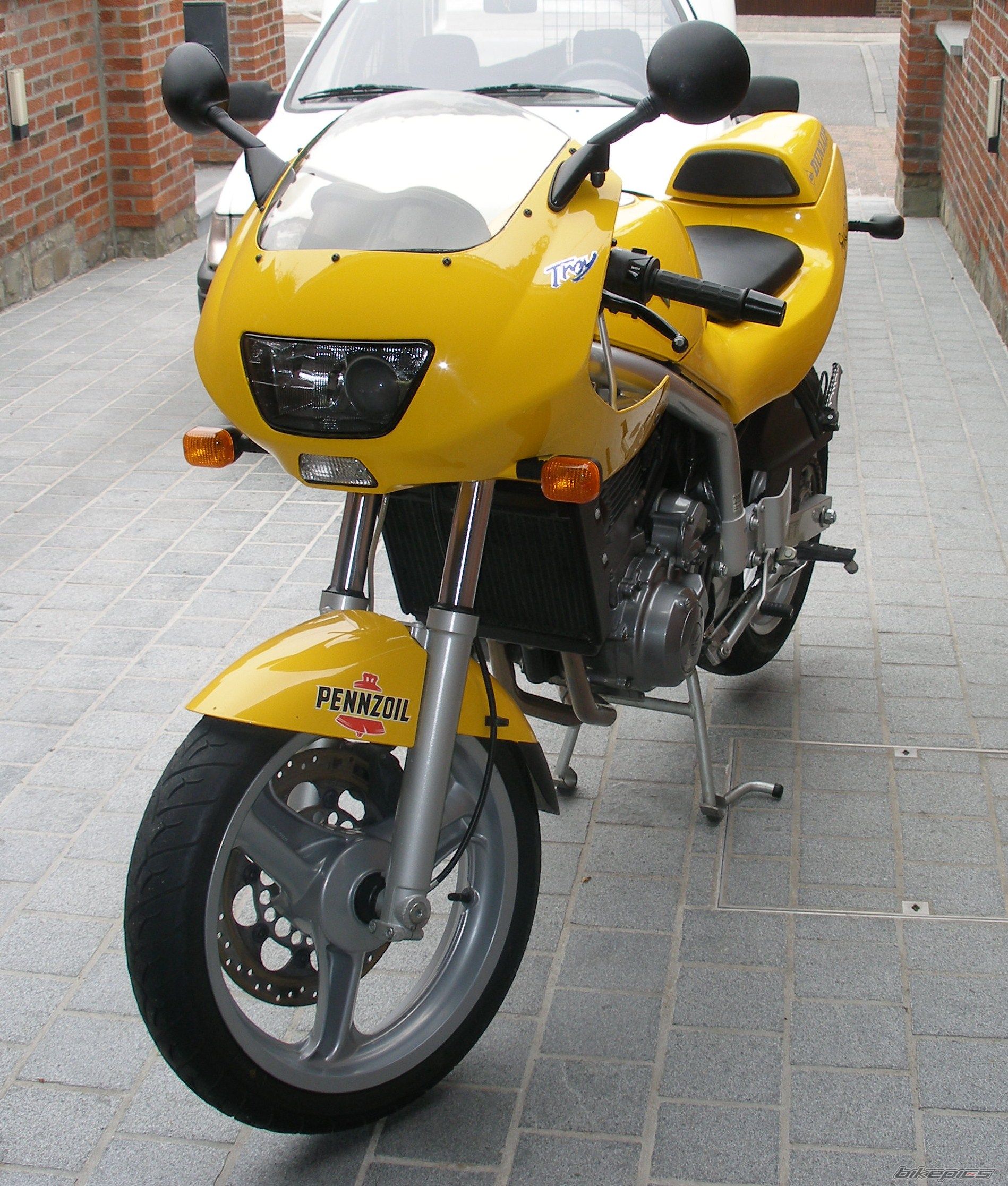 Photo 1325144