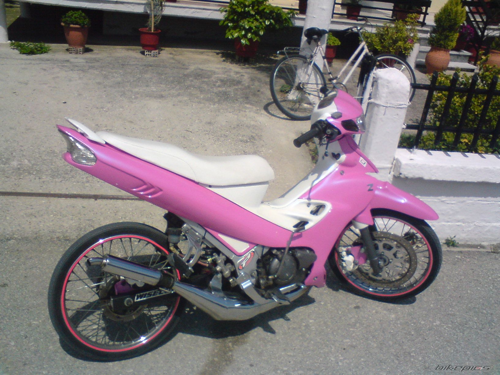 Photo 1325379