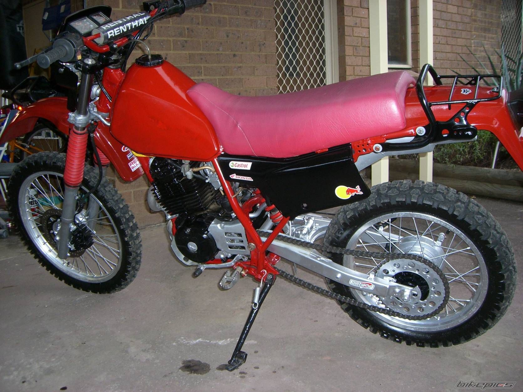Photo 1325441