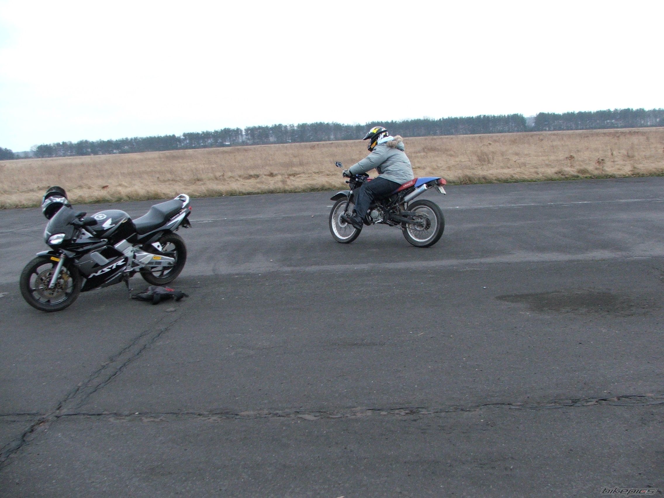 Photo 1326669