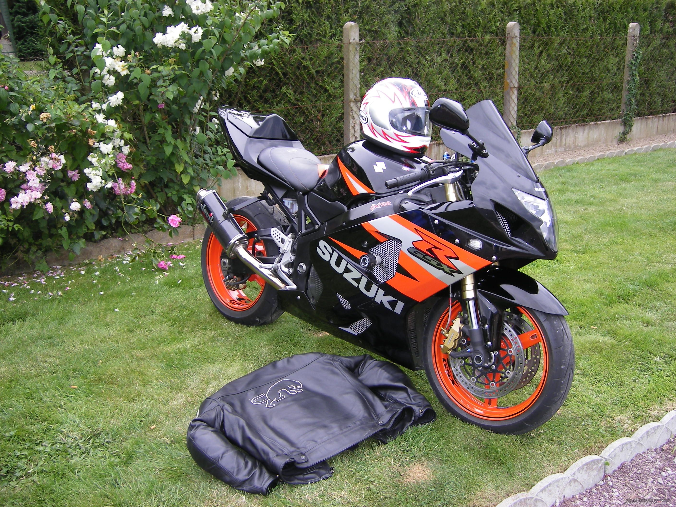 Photo 1327103