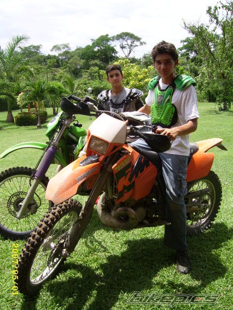 Photo 1327140