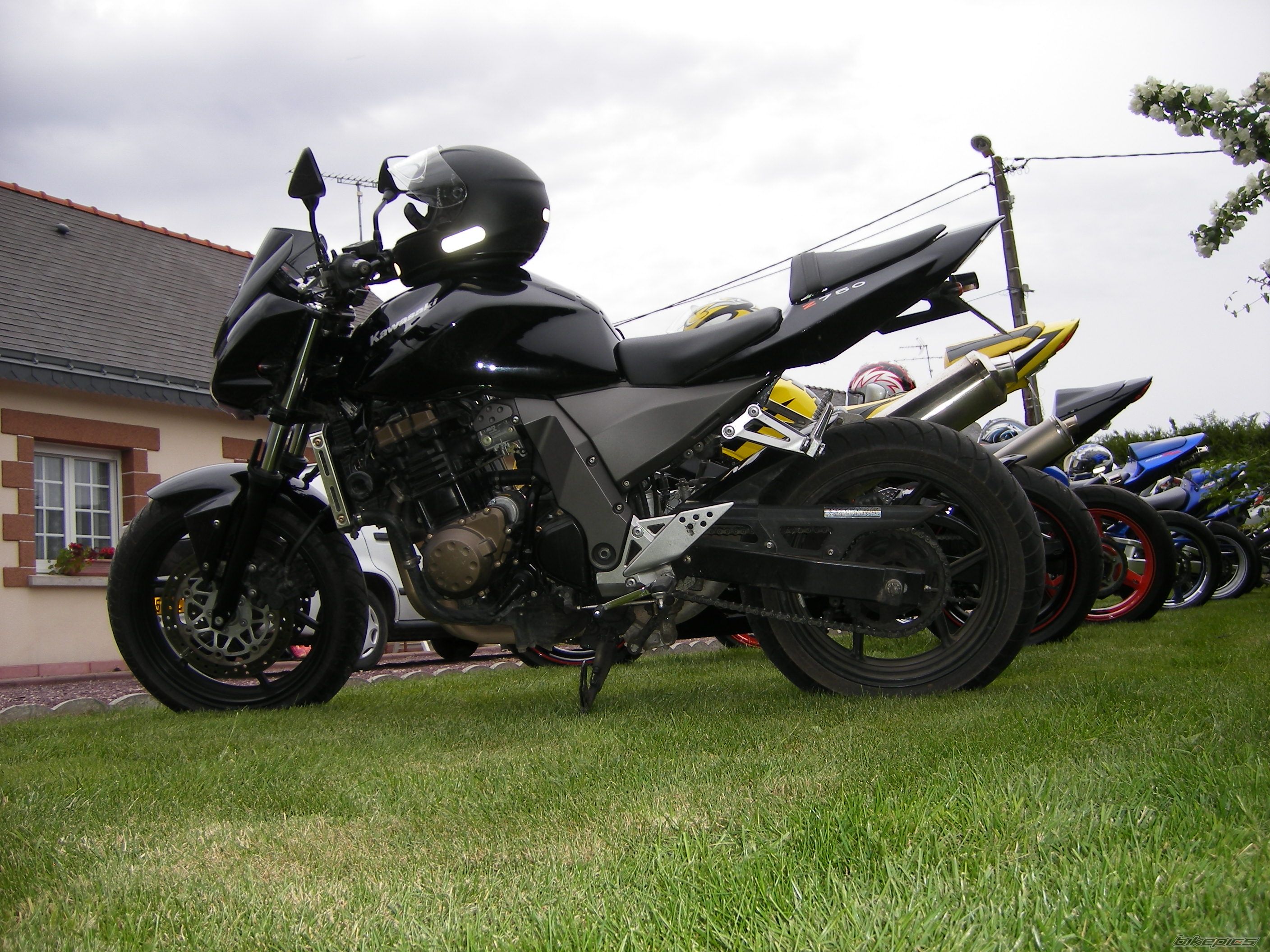 Photo 1327151