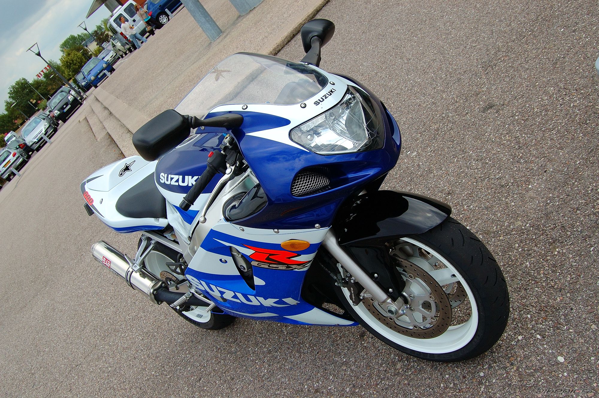 Photo 1327204