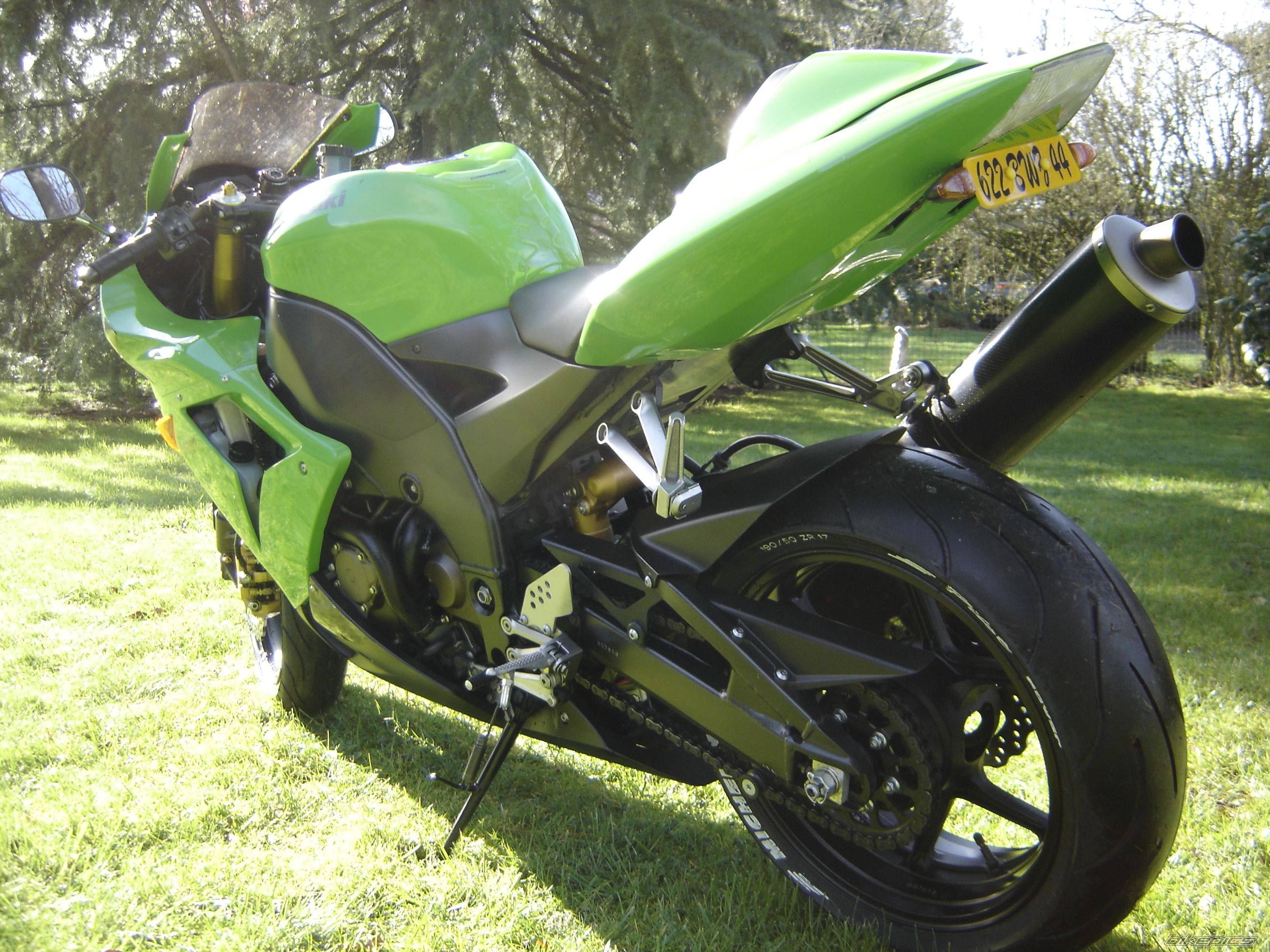 Photo 1327216
