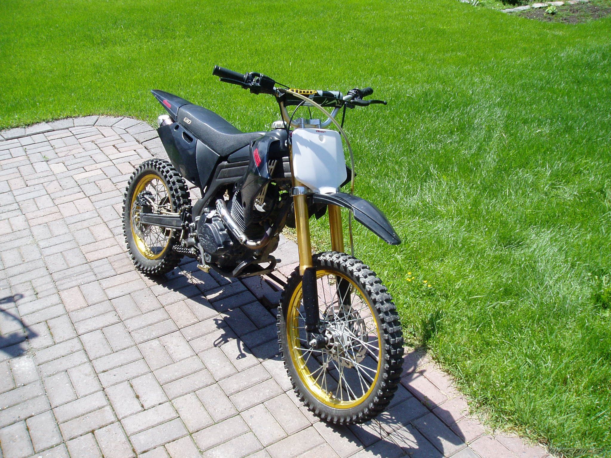 Photo 1327386
