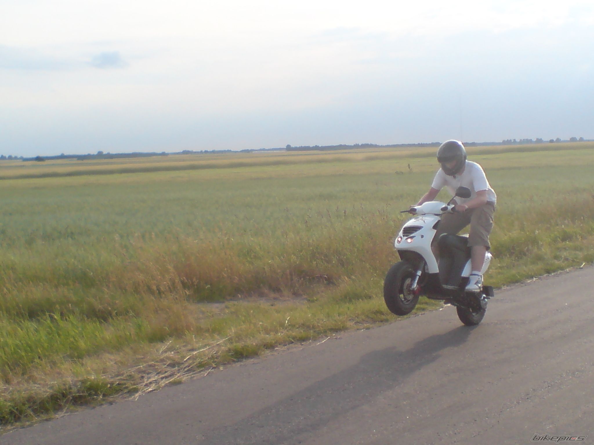 Photo 1327695