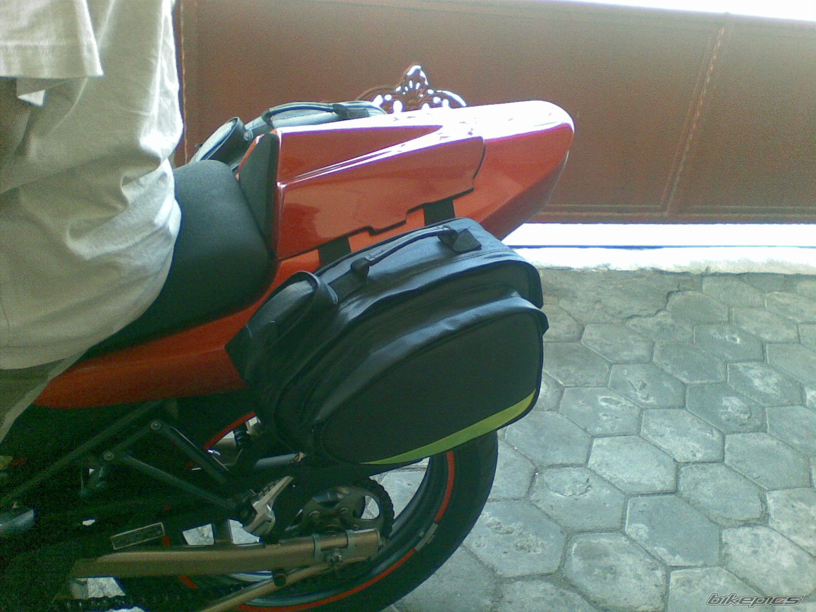 Photo 1327728