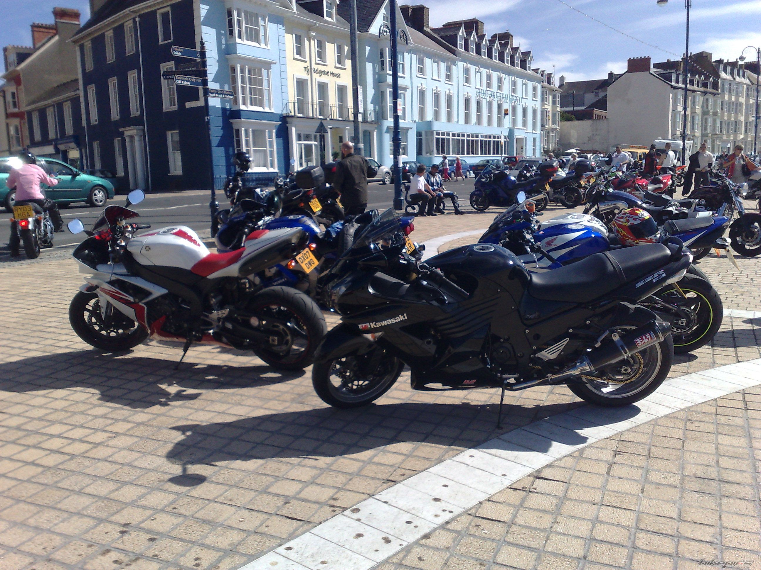 Photo 1327736