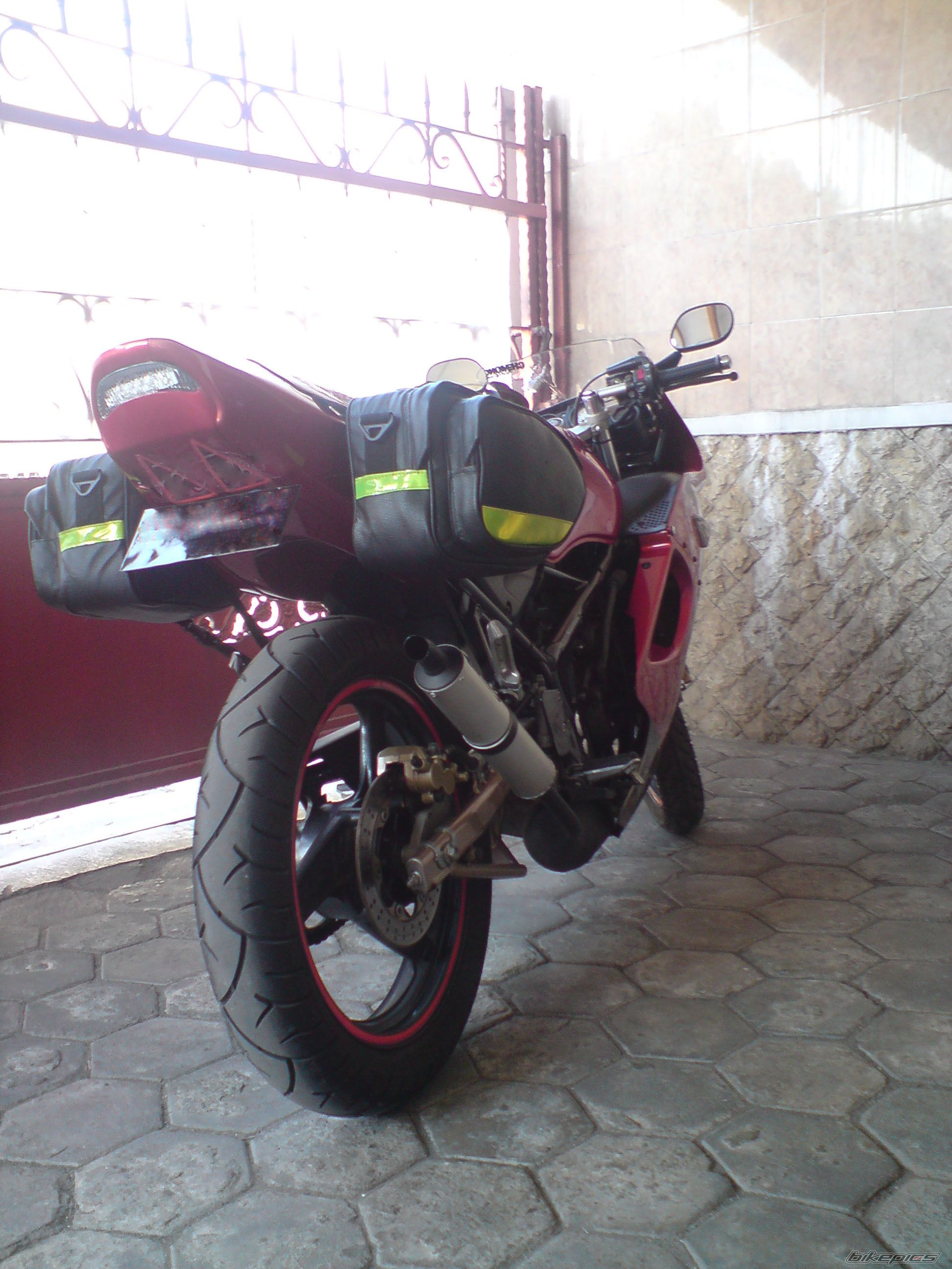 Photo 1327738
