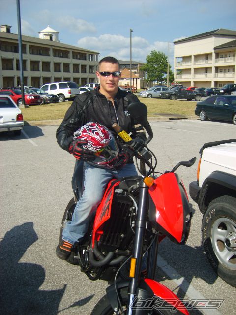 Photo 1327799