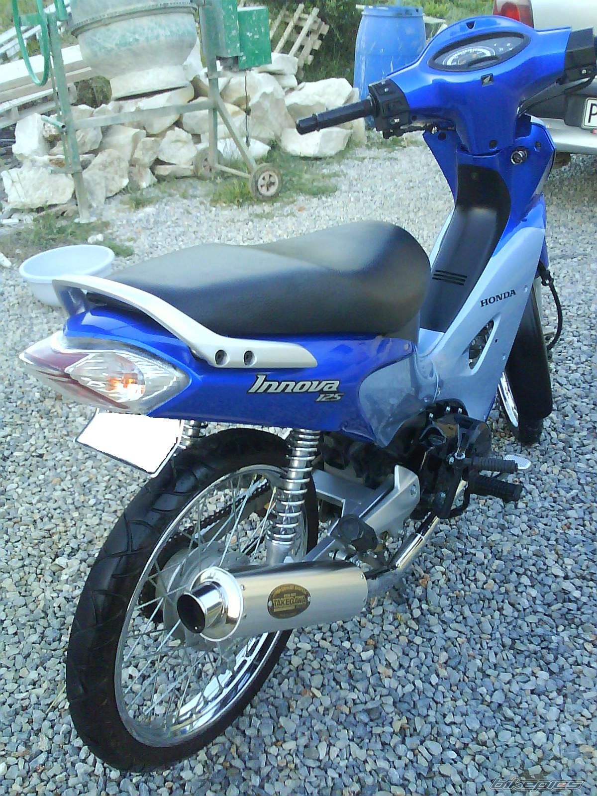 Photo 1328088