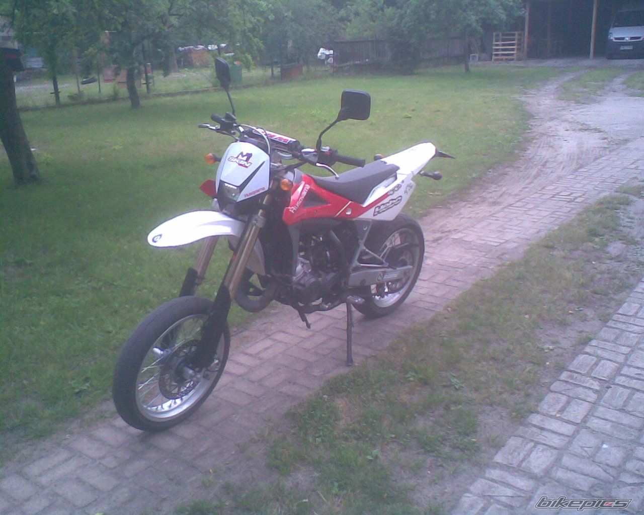 Photo 1328095
