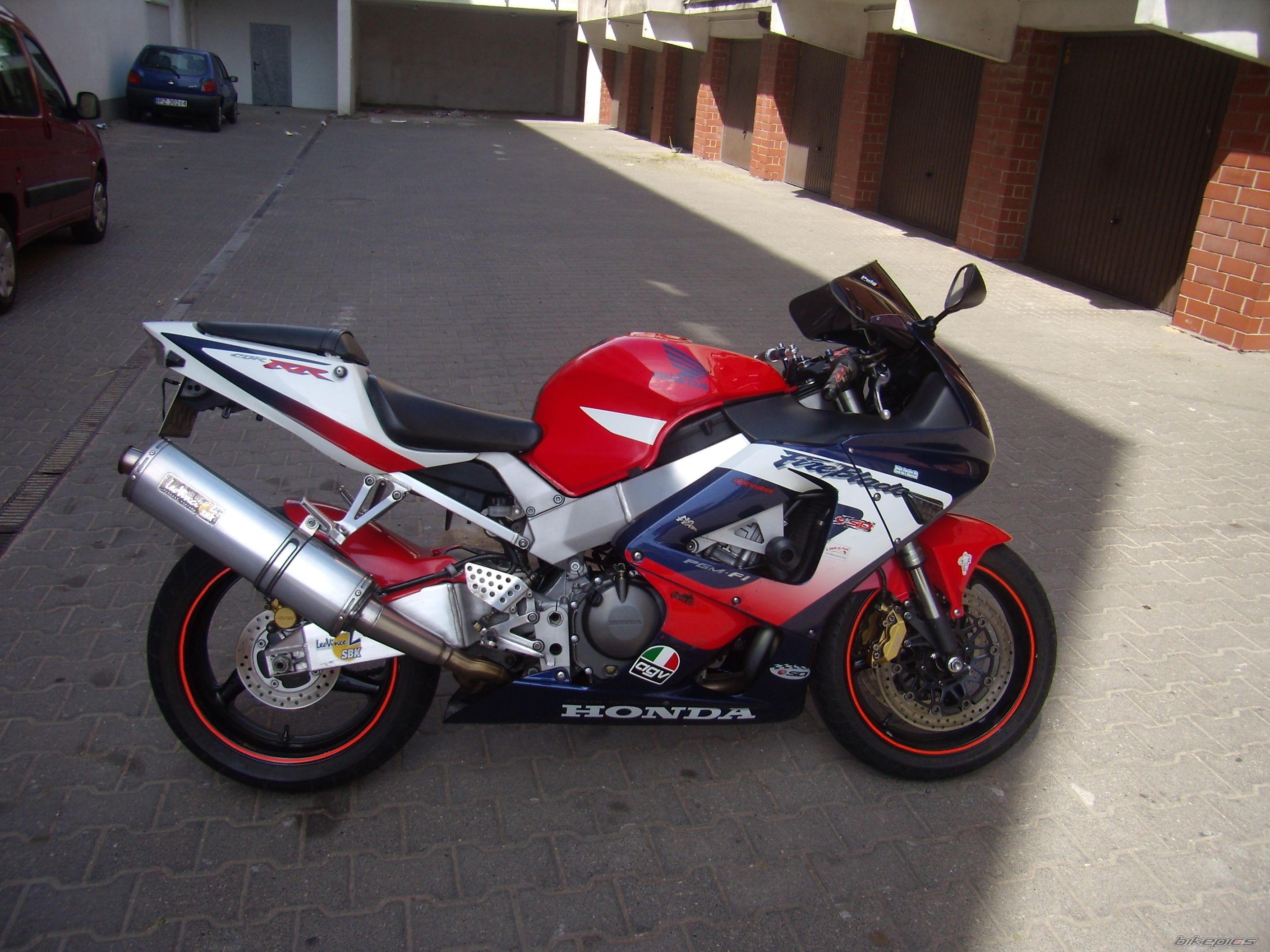 Photo 1329354