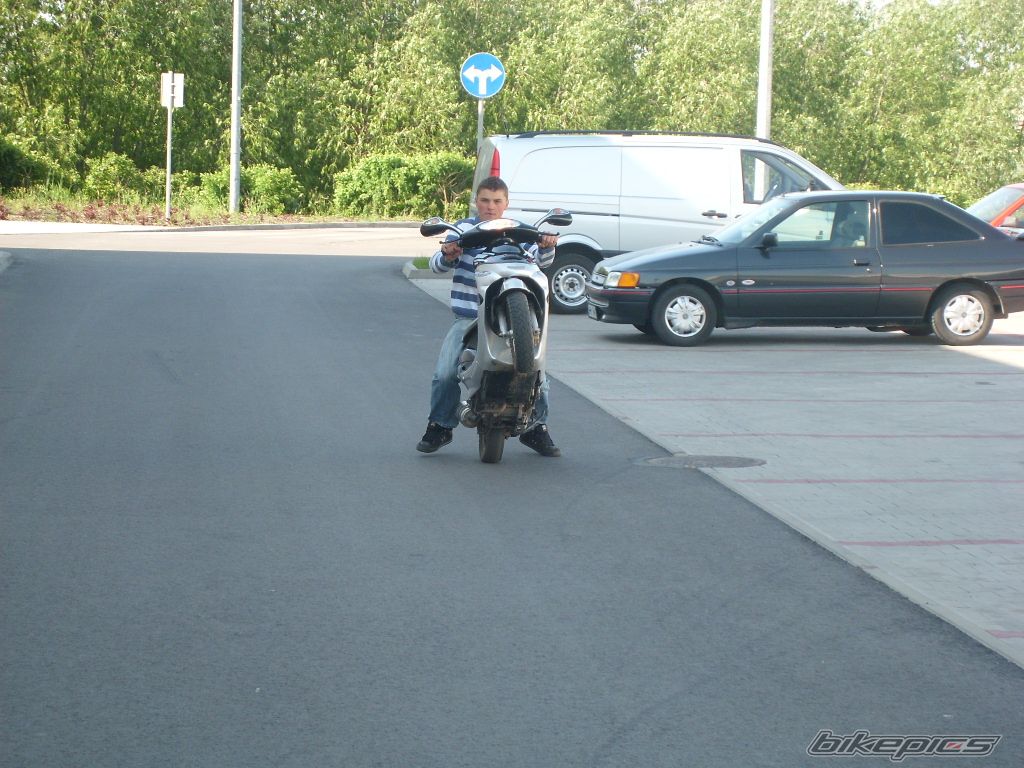 Photo 1329829