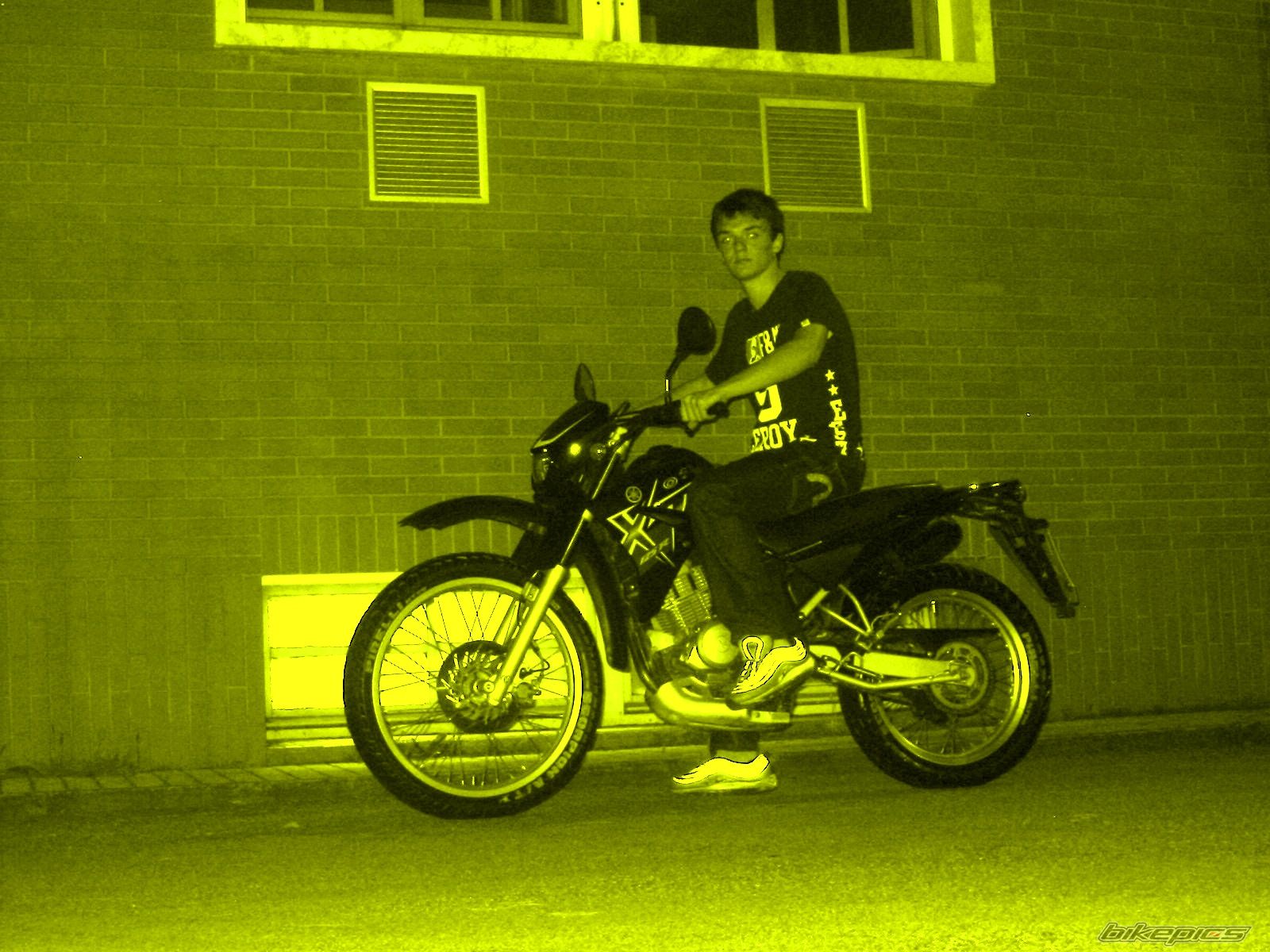 Photo 1329904