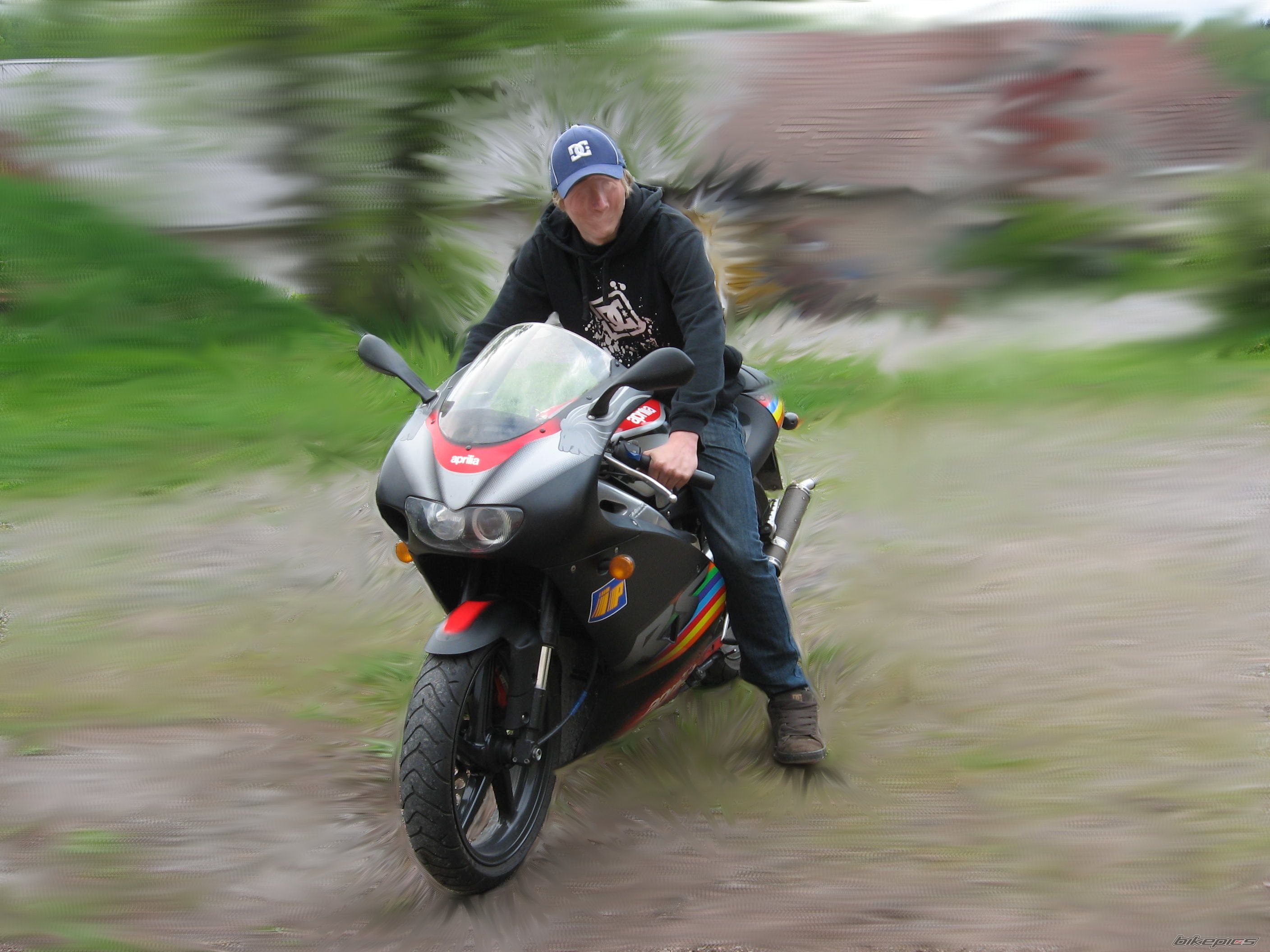 Photo 1330103