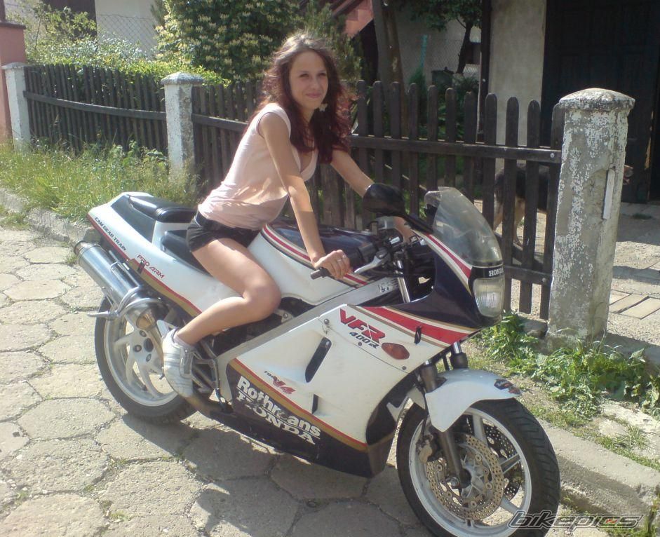 Photo 1330124