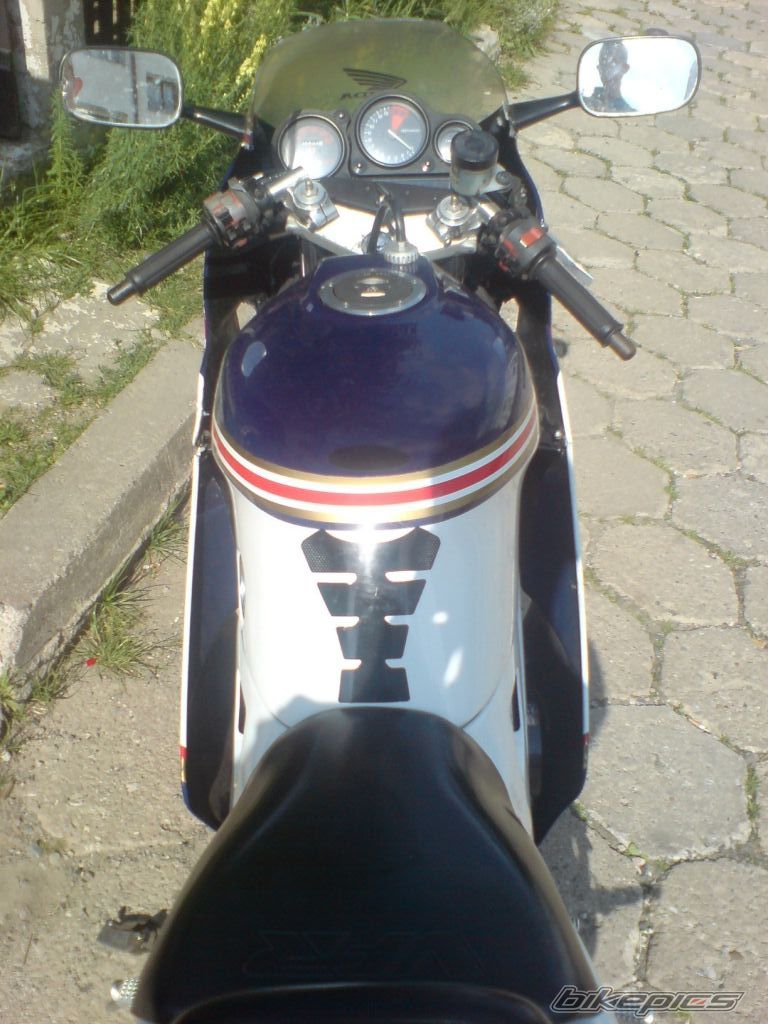 Photo 1330128