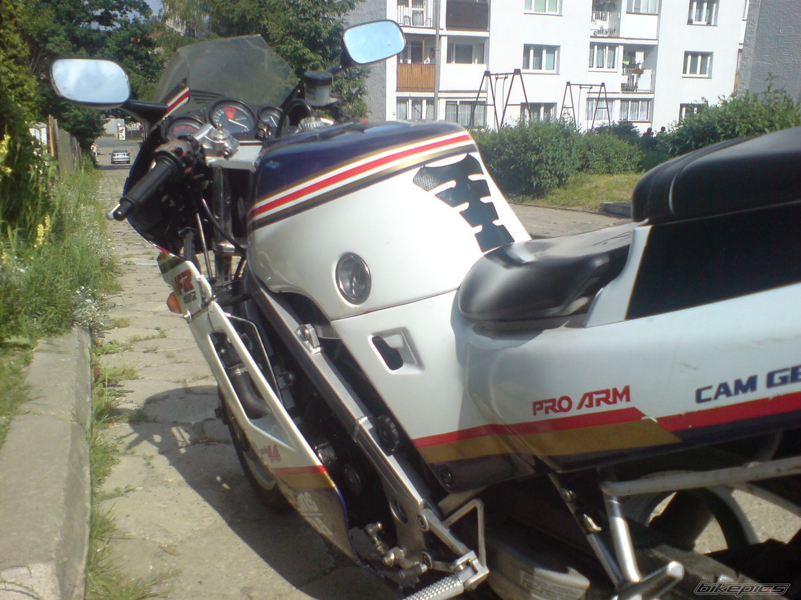 Photo 1330129