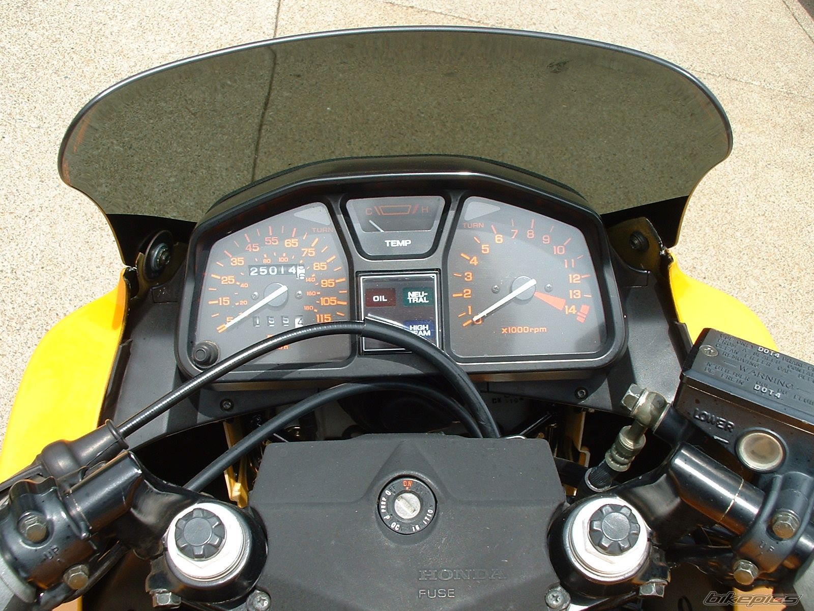 Photo 1330156
