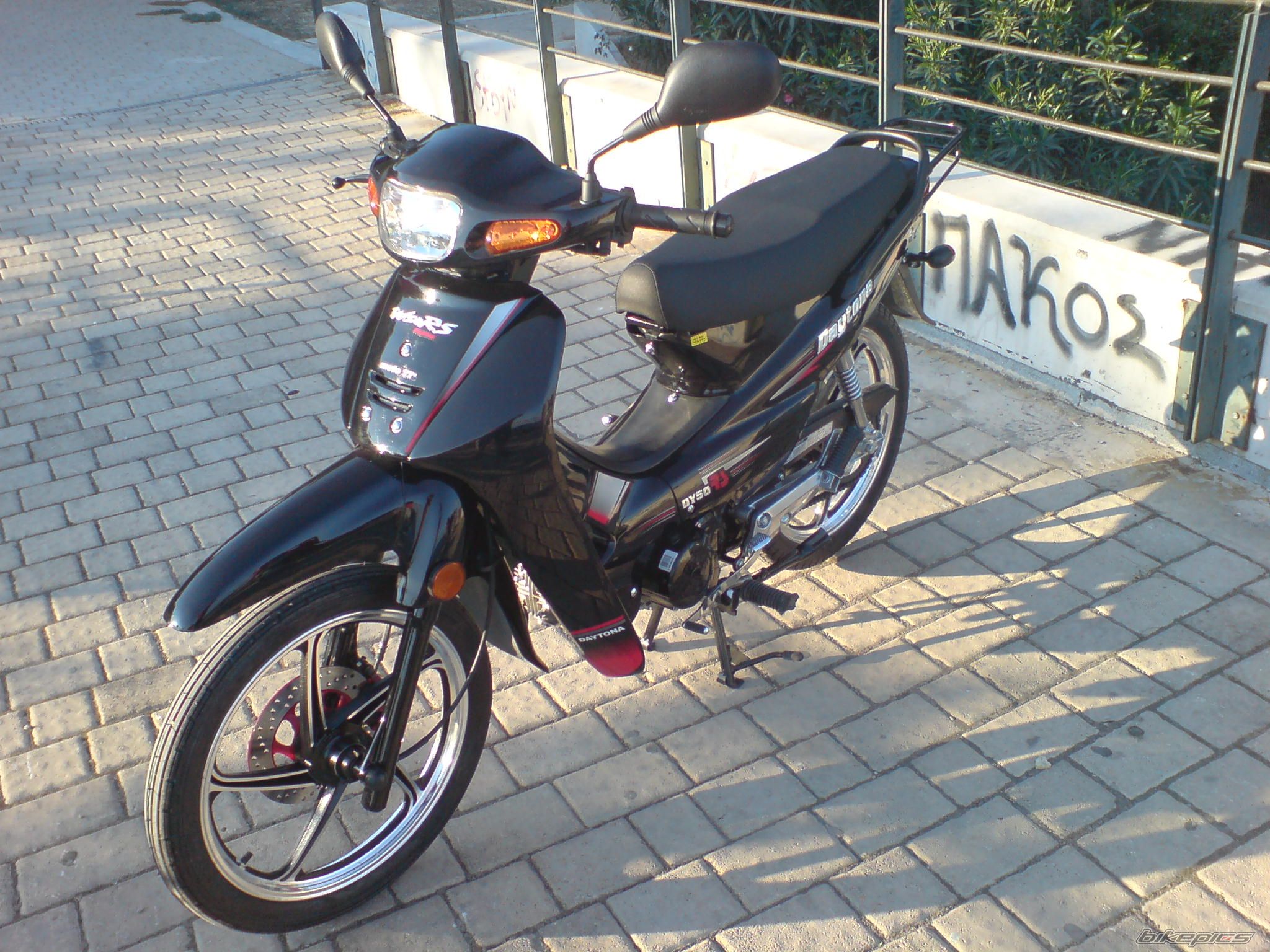 Photo 1330485