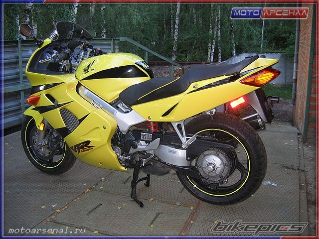 Photo 1330698