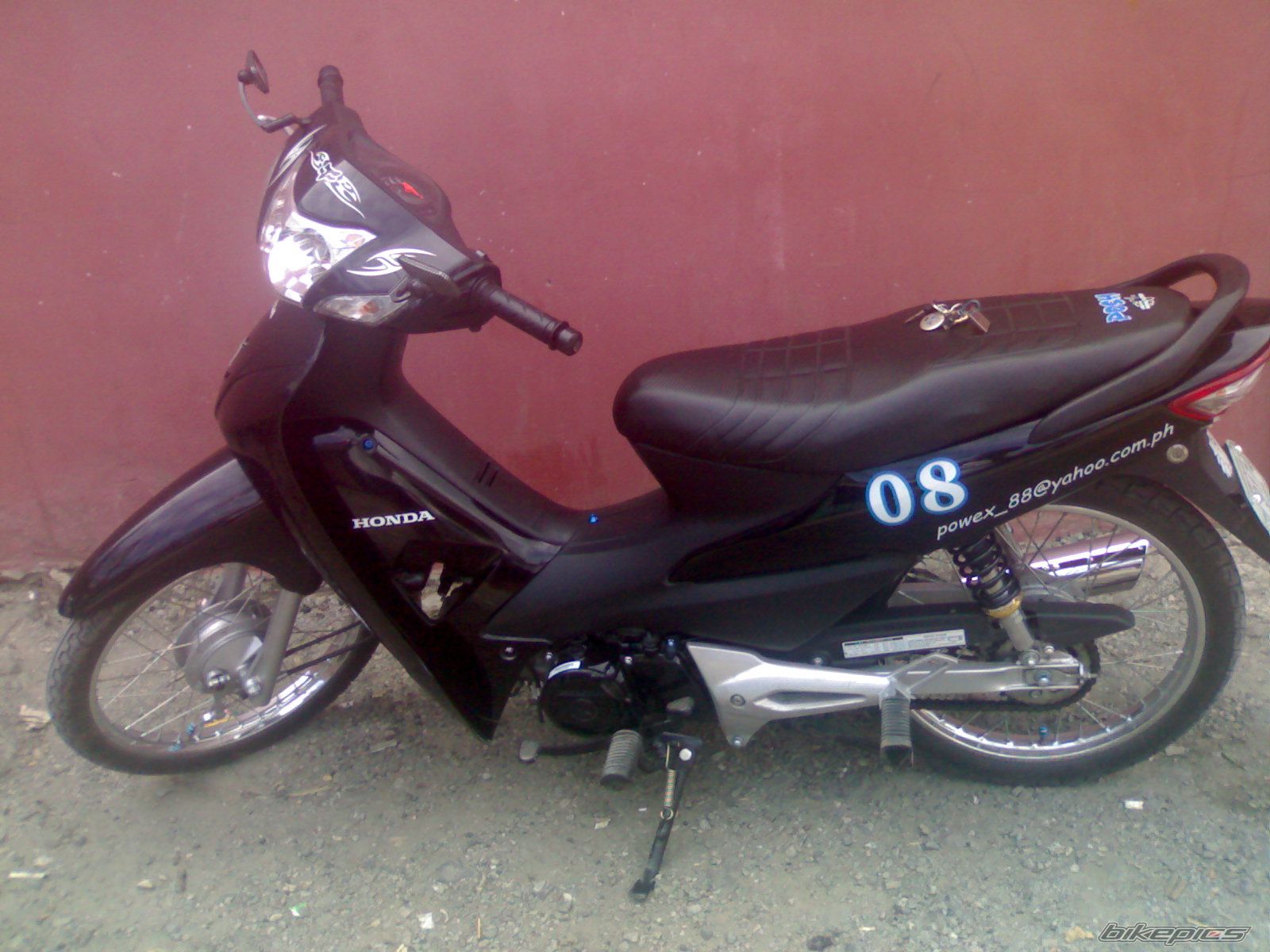 Photo 1330894