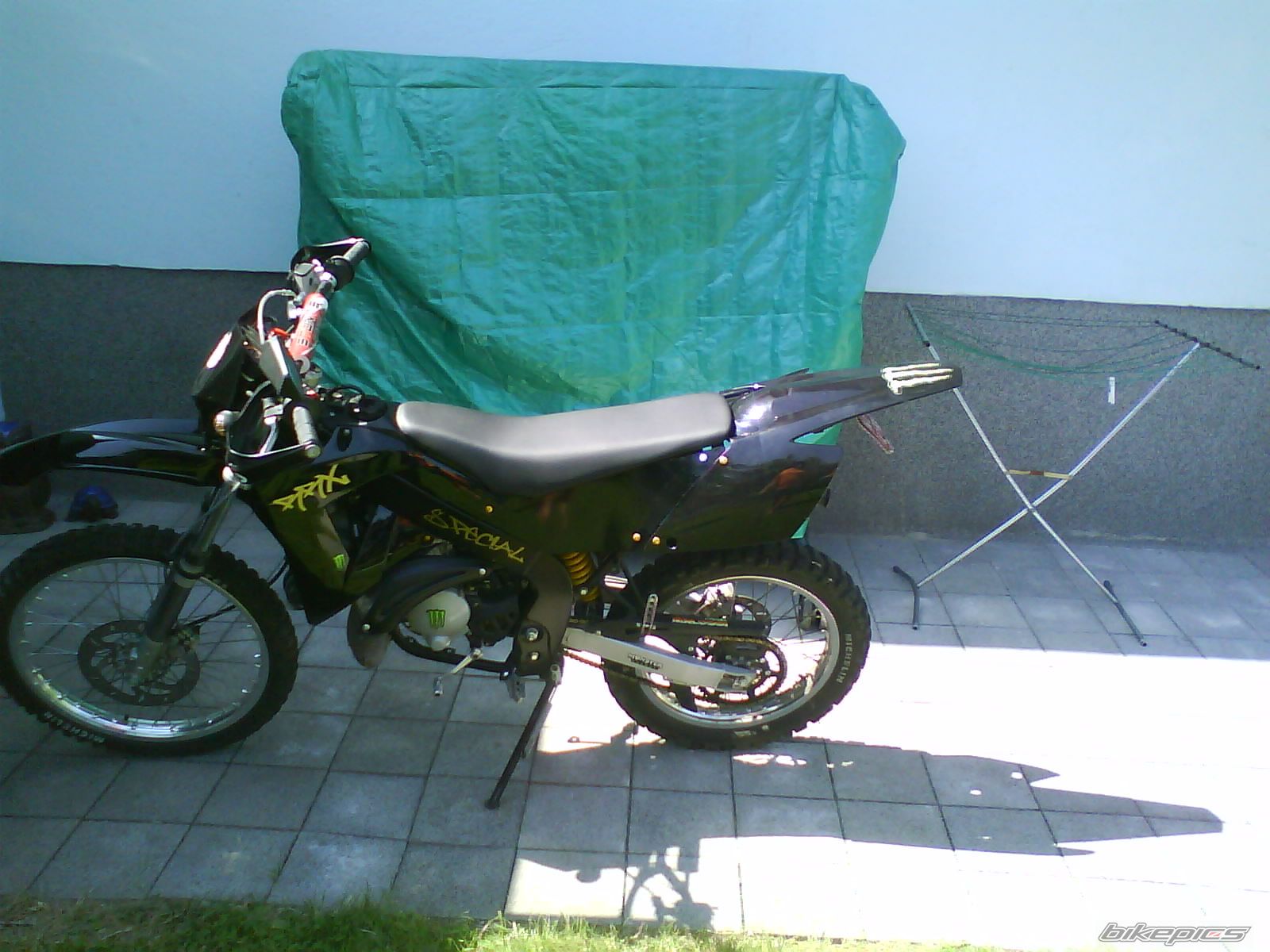 Photo 1331249