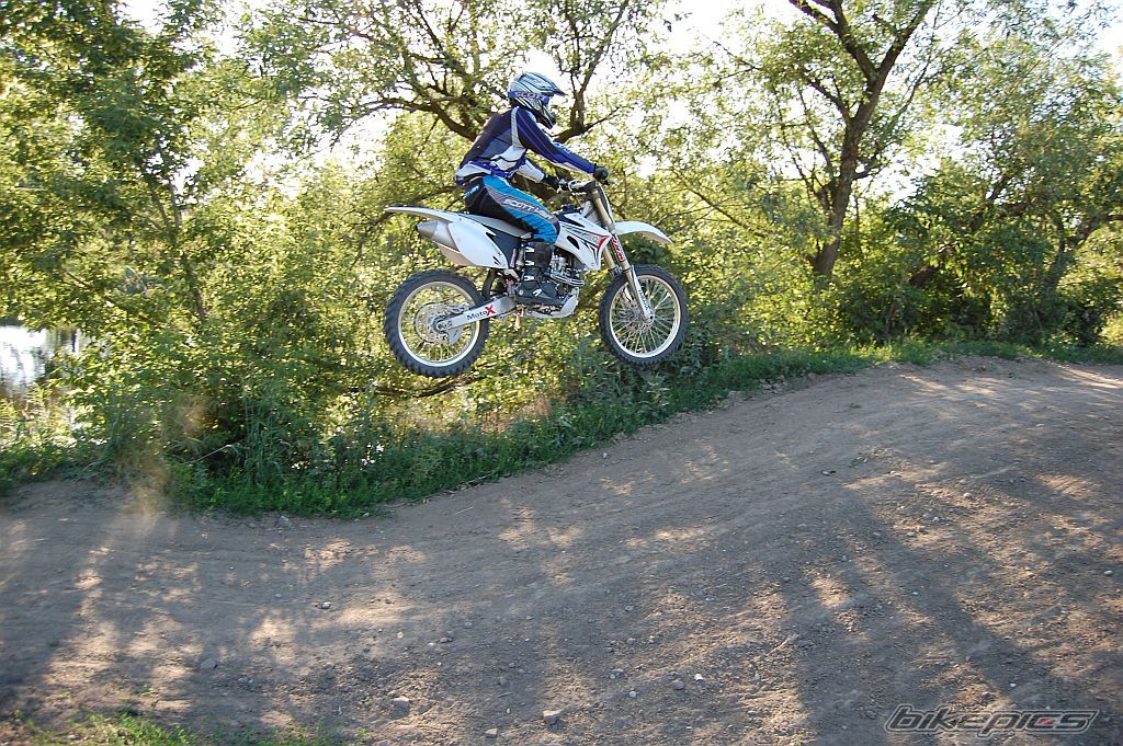 Photo 1332298