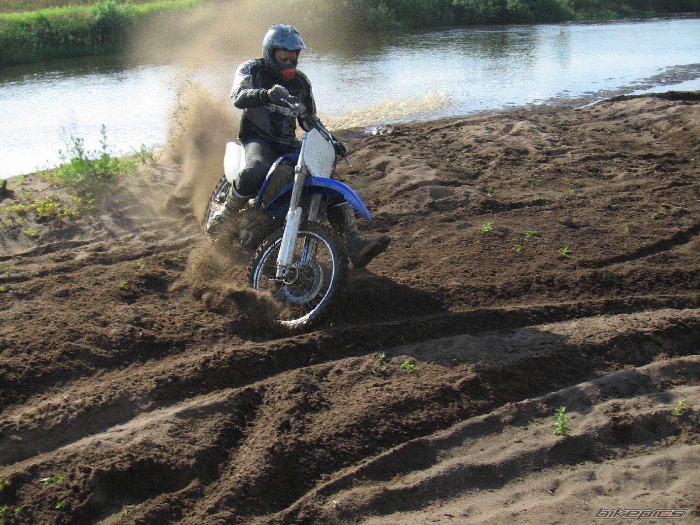 Photo 1332697