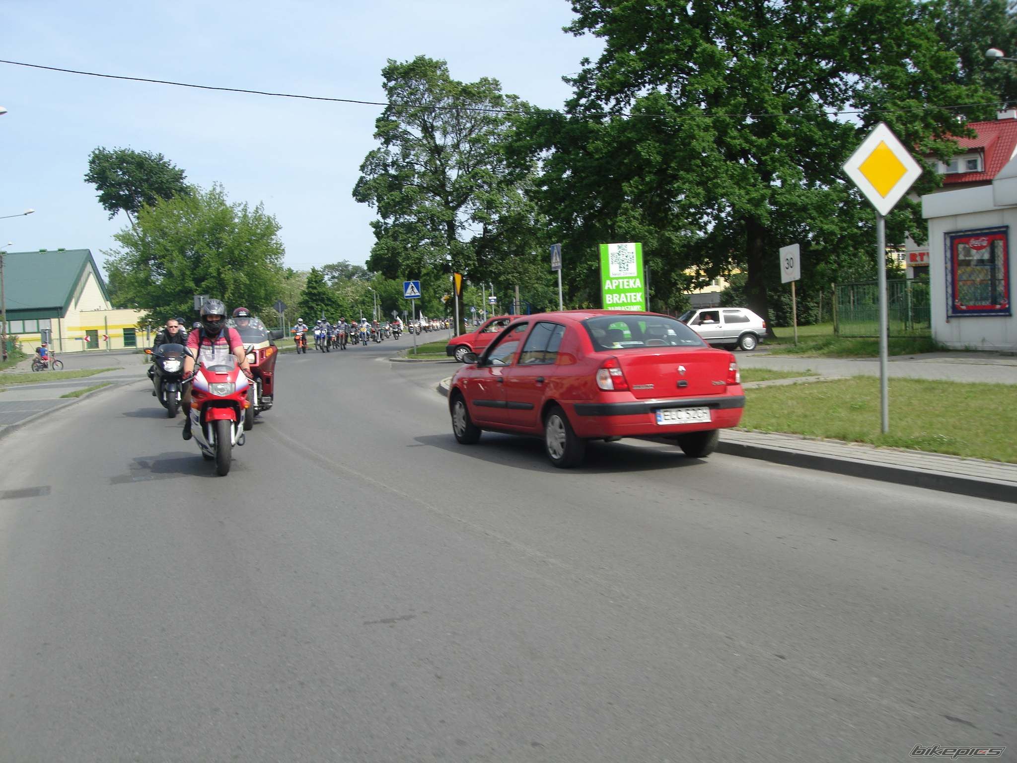 Photo 1332698