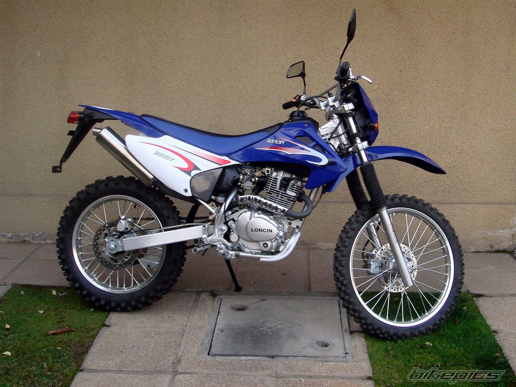 Photo 1332736