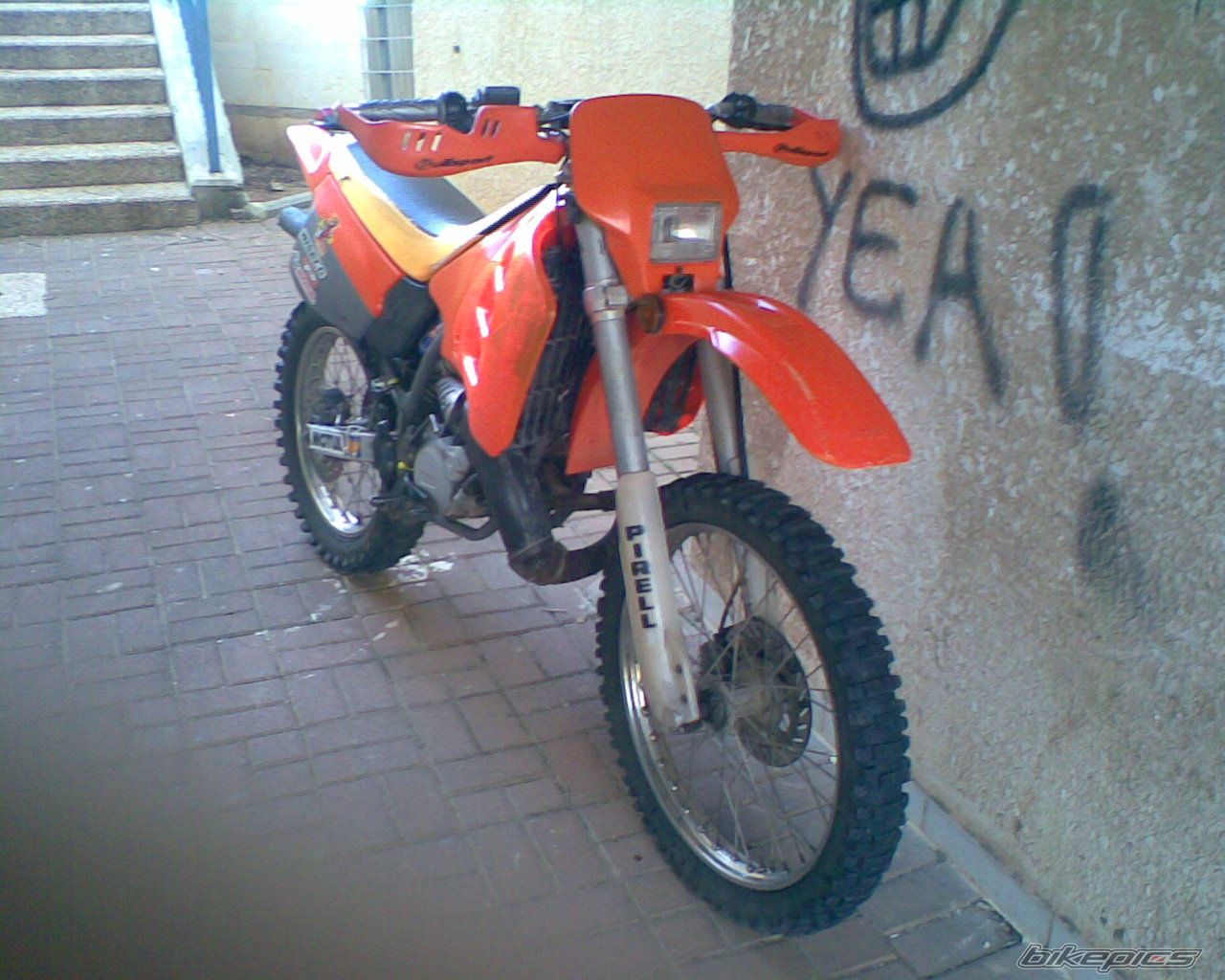 Photo 1334209