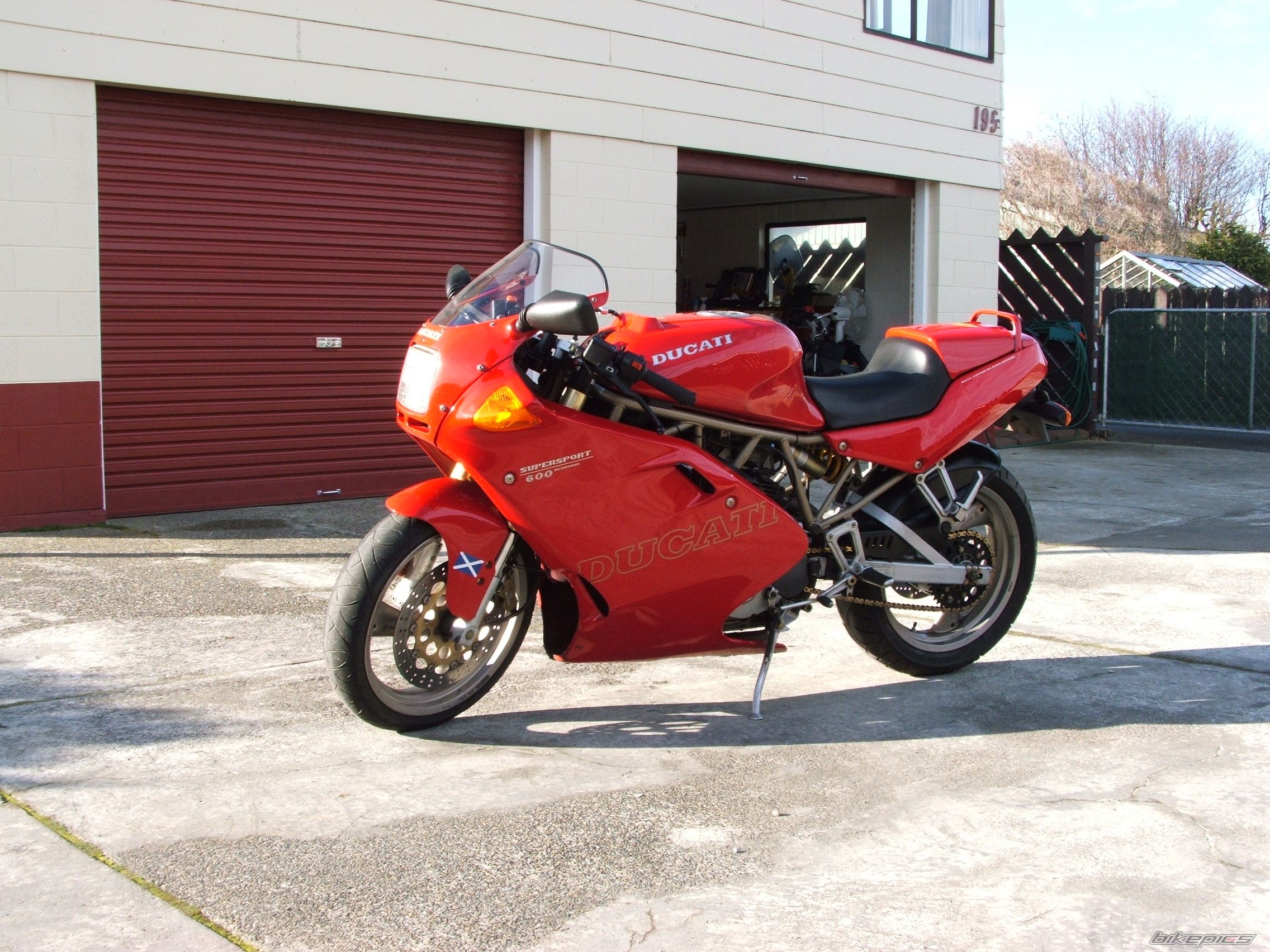 Photo 1334240